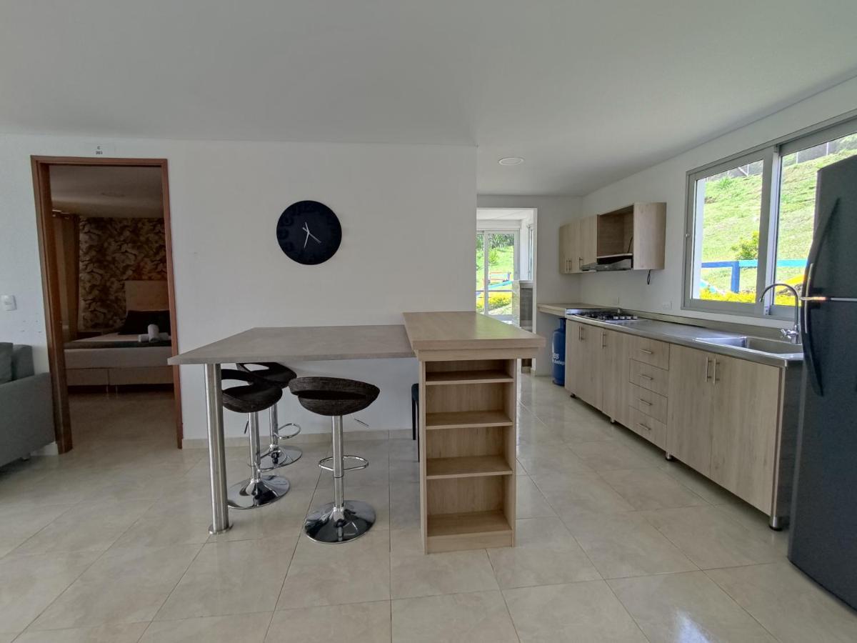 Hotel Aguas Abiertas Guatapé Екстериор снимка