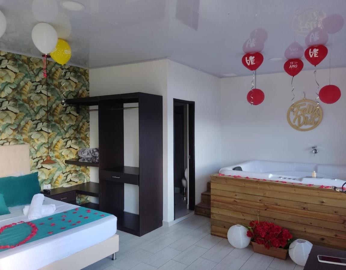 Hotel Aguas Abiertas Guatapé Екстериор снимка