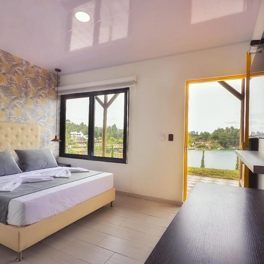 Hotel Aguas Abiertas Guatapé Екстериор снимка