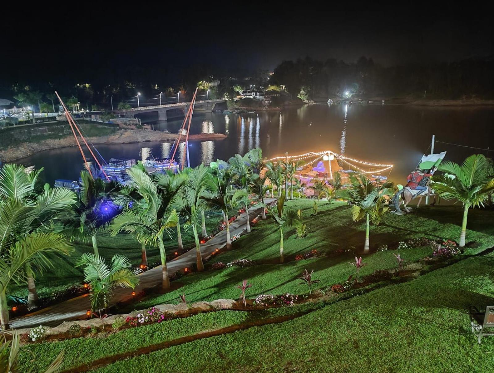 Hotel Aguas Abiertas Guatapé Екстериор снимка