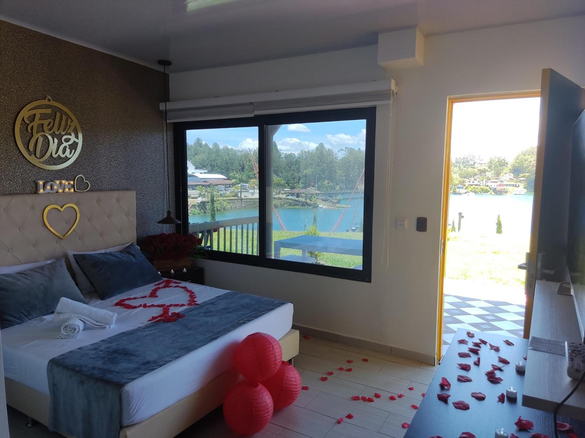 Hotel Aguas Abiertas Guatapé Екстериор снимка