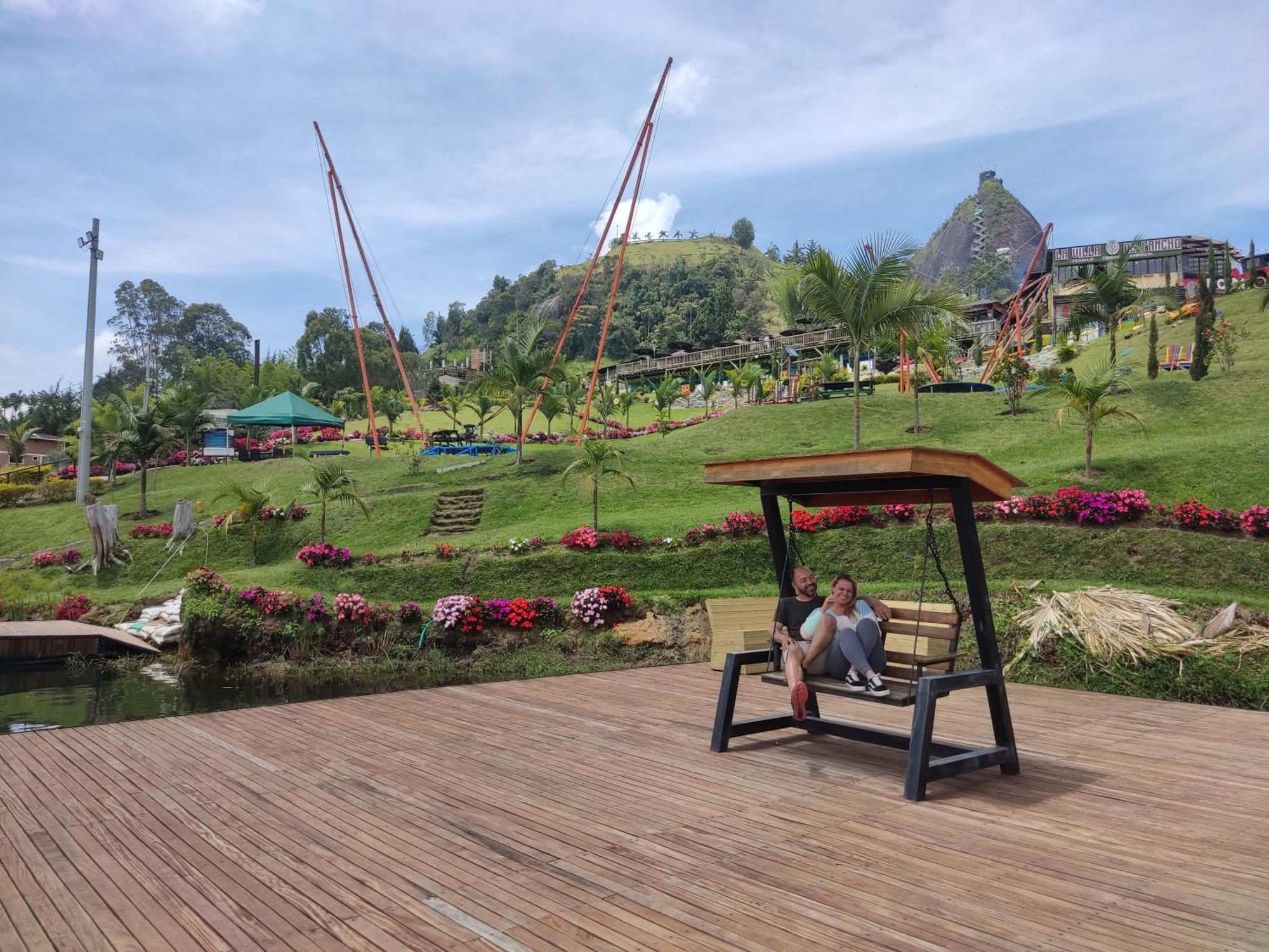 Hotel Aguas Abiertas Guatapé Екстериор снимка