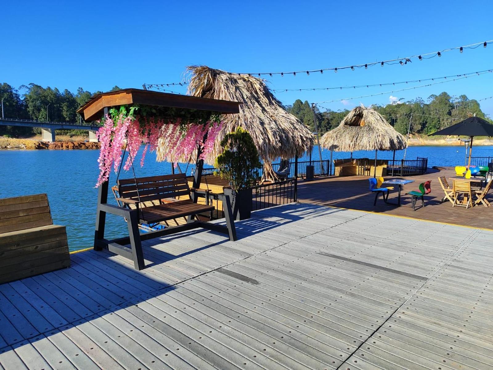 Hotel Aguas Abiertas Guatapé Екстериор снимка