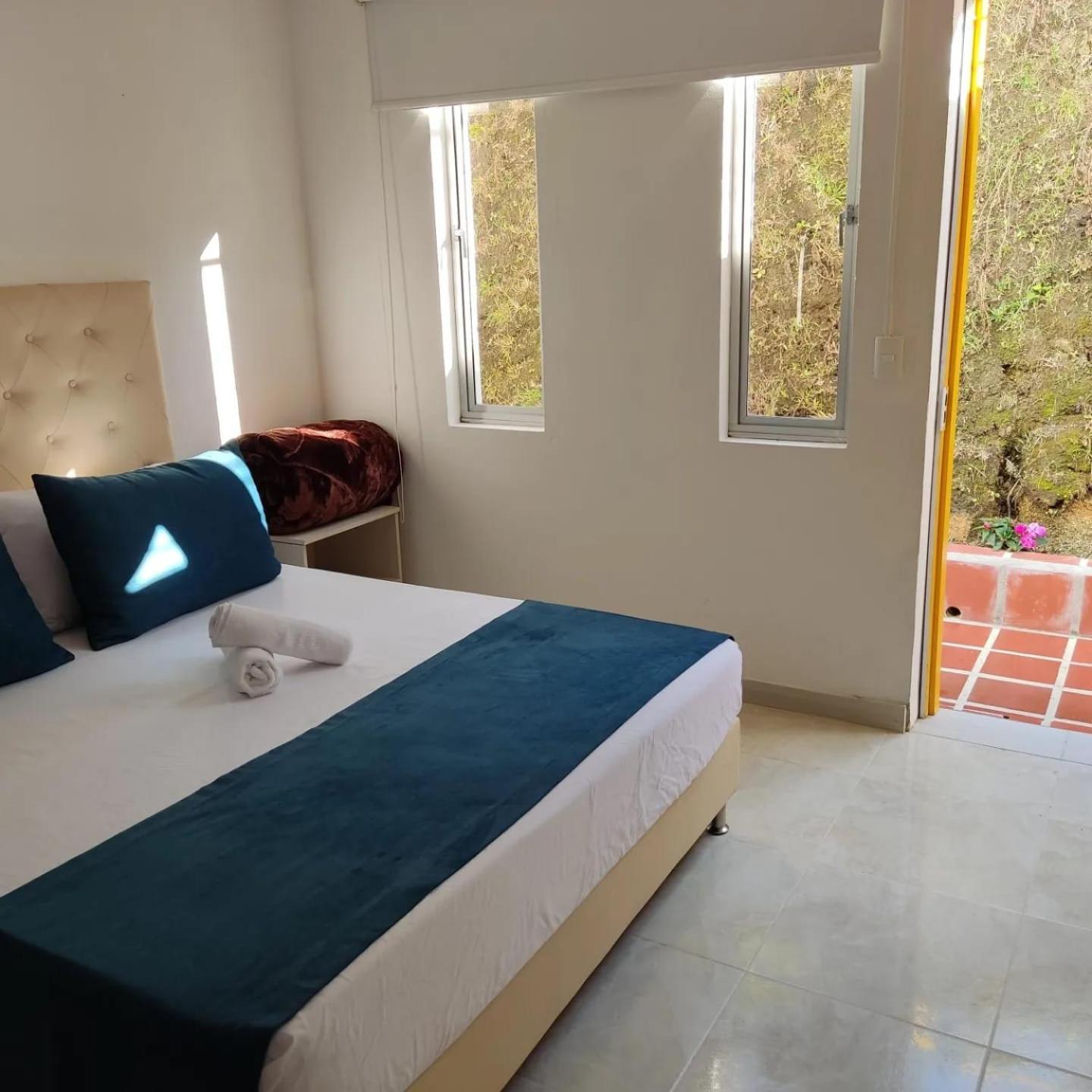 Hotel Aguas Abiertas Guatapé Екстериор снимка