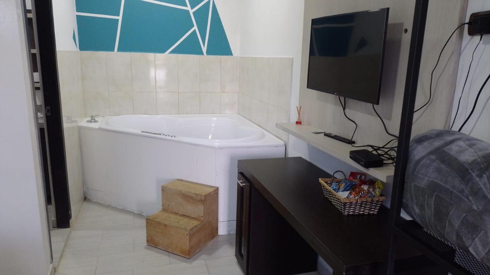 Hotel Aguas Abiertas Guatapé Екстериор снимка